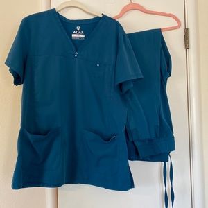 Teal XL Adar Pro scrub set.